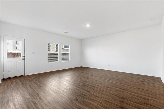 1140 Cattail LN, Bastrop, TX 78602