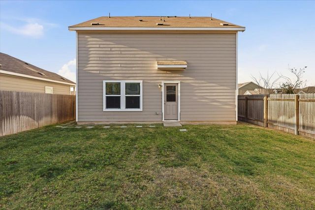 1140 Cattail LN, Bastrop, TX 78602