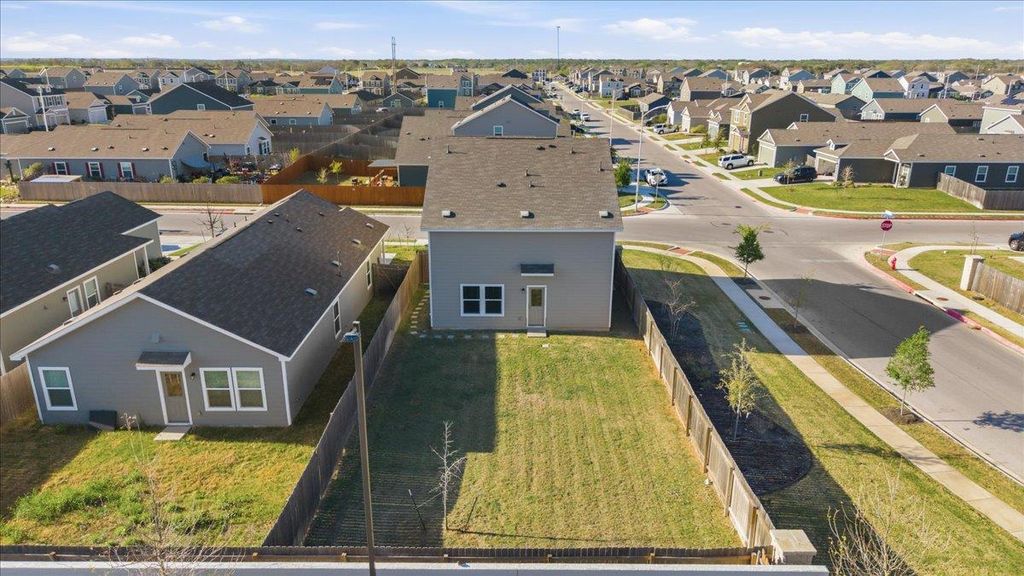 1140 Cattail LN, Bastrop, TX 78602