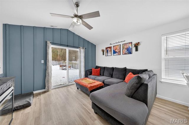 970 Osage Villa Court, Villa Ridge, MO 63089