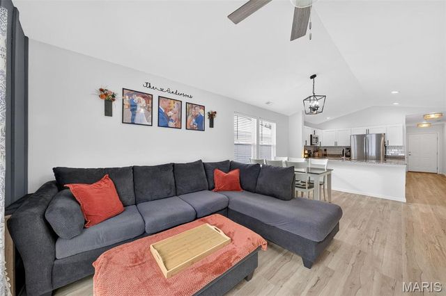 970 Osage Villa Court, Villa Ridge, MO 63089