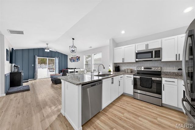 970 Osage Villa Court, Villa Ridge, MO 63089