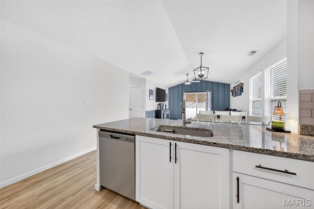 970 Osage Villa Court, Villa Ridge, MO 63089