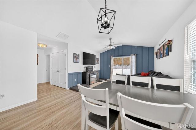 970 Osage Villa Court, Villa Ridge, MO 63089