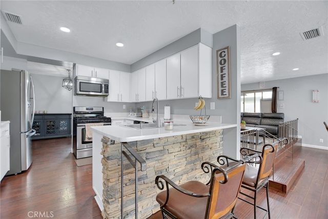 13928 Burning Tree, Victorville, CA 92395