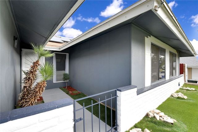 13928 Burning Tree, Victorville, CA 92395