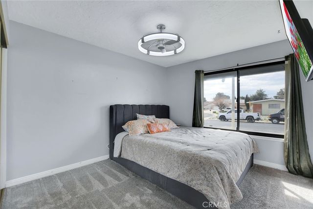 13928 Burning Tree, Victorville, CA 92395