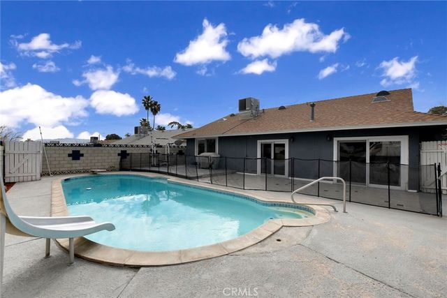 13928 Burning Tree, Victorville, CA 92395