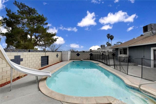 13928 Burning Tree, Victorville, CA 92395