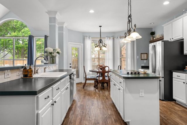 6708 Canyon Crest Drive, Fort Worth, TX 76132