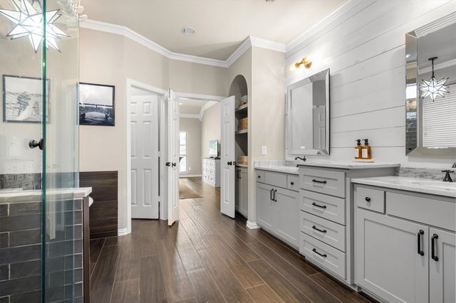 6708 Canyon Crest Drive, Fort Worth, TX 76132