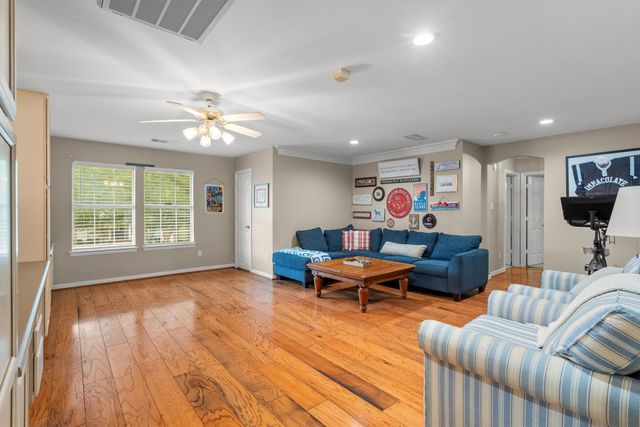 6708 Canyon Crest Drive, Fort Worth, TX 76132