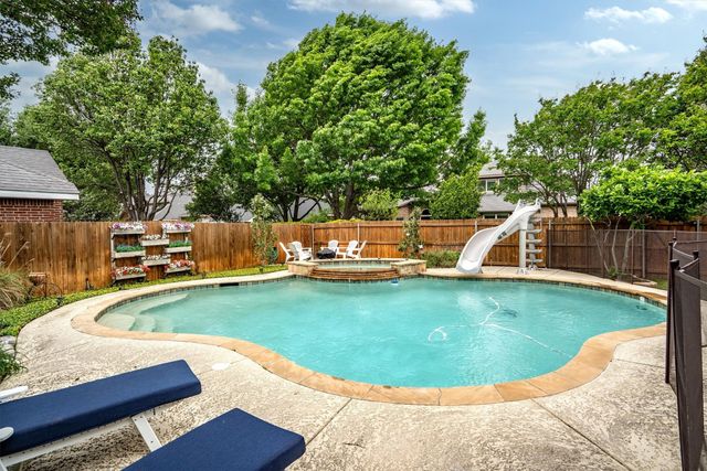 6708 Canyon Crest Drive, Fort Worth, TX 76132