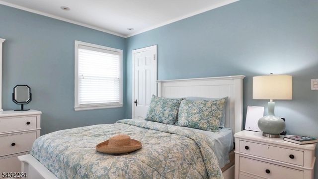 8 Cummings St, Cranford Twp., NJ 07016