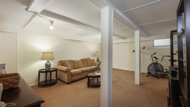 8 Cummings St, Cranford Twp., NJ 07016