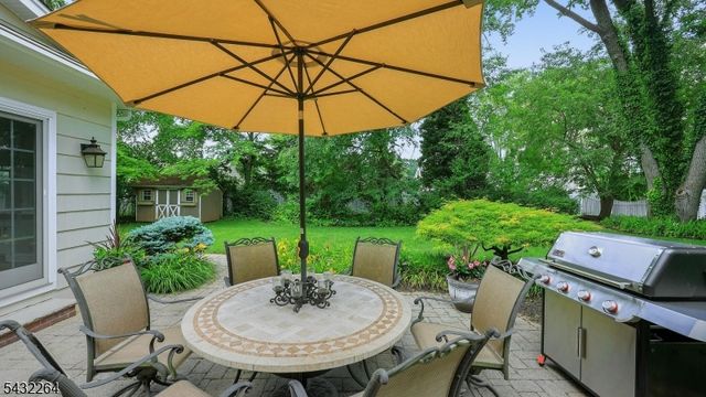 8 Cummings St, Cranford Twp., NJ 07016