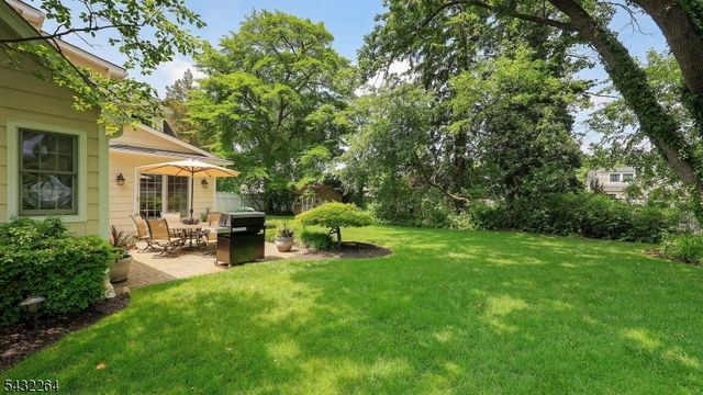 8 Cummings St, Cranford Twp., NJ 07016