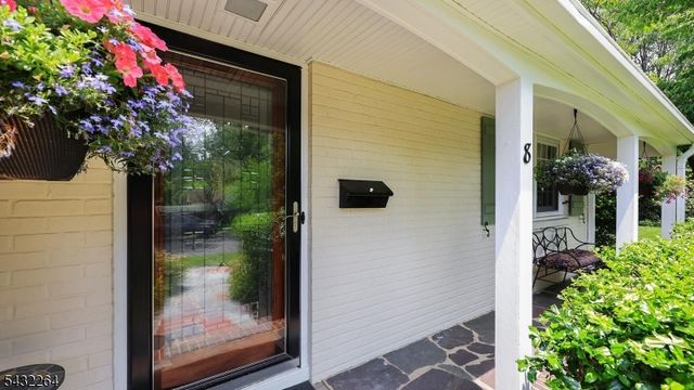 8 Cummings St, Cranford Twp., NJ 07016