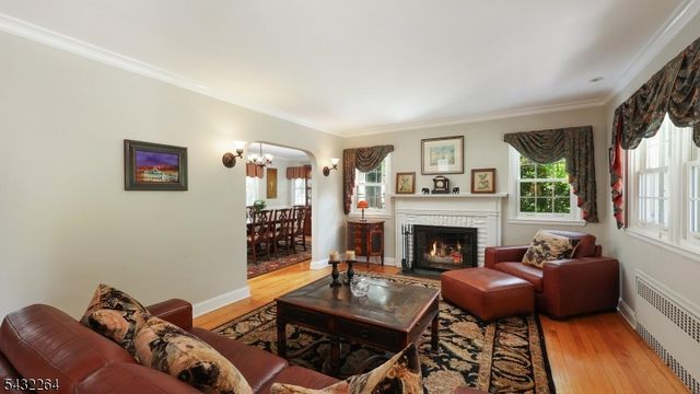 8 Cummings St, Cranford Twp., NJ 07016