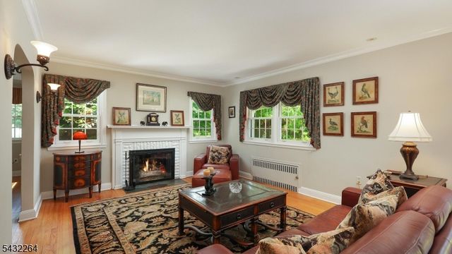 8 Cummings St, Cranford Twp., NJ 07016