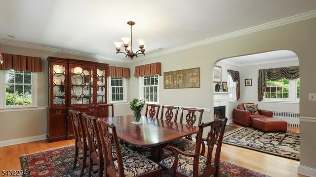 8 Cummings St, Cranford Twp., NJ 07016