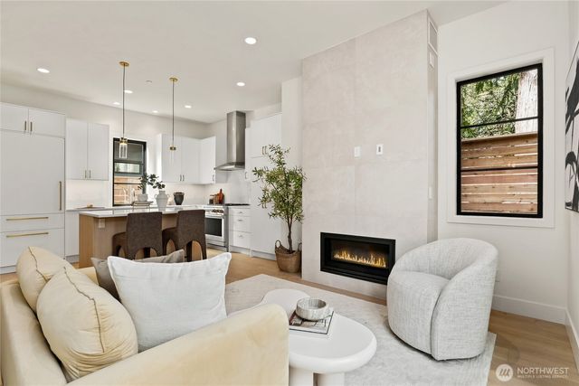 11426 108th Avenue NE, Kirkland, WA 98033