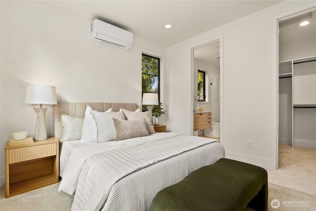 11426 108th Avenue NE, Kirkland, WA 98033