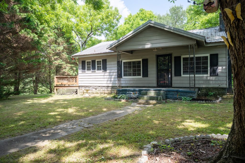 426 Evans Drive, Rossville, GA 30741