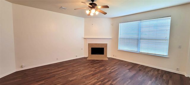 8801 Sun Haven Lane, Pearland, TX 77584