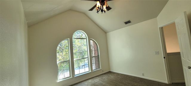 8801 Sun Haven Lane, Pearland, TX 77584