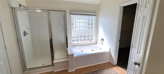 8801 Sun Haven Lane, Pearland, TX 77584