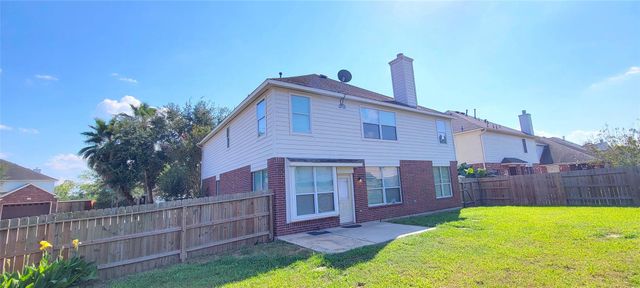 8801 Sun Haven Lane, Pearland, TX 77584