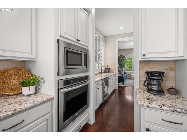 450 Nw 114TH Ave, Portland, OR 97210