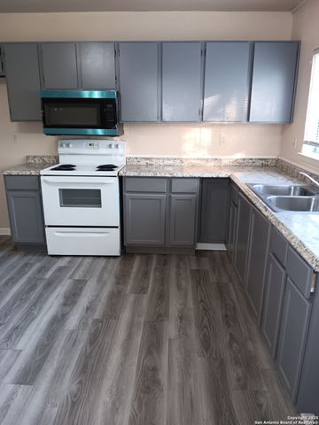 4830 Borchers, Kirby, TX 78219