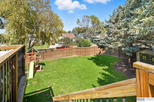 6727 N 110 Street, Omaha, NE 68164