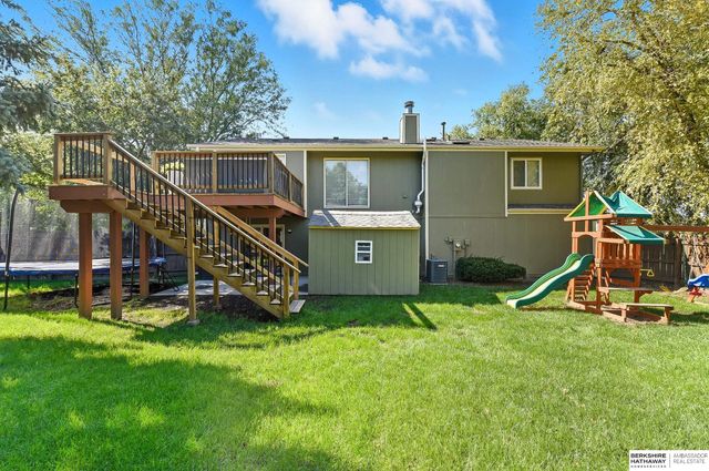 6727 N 110 Street, Omaha, NE 68164