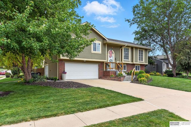 6727 N 110 Street, Omaha, NE 68164