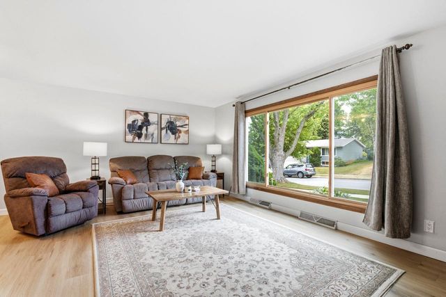 500 Summit DRIVE, Port Washington, WI 53074