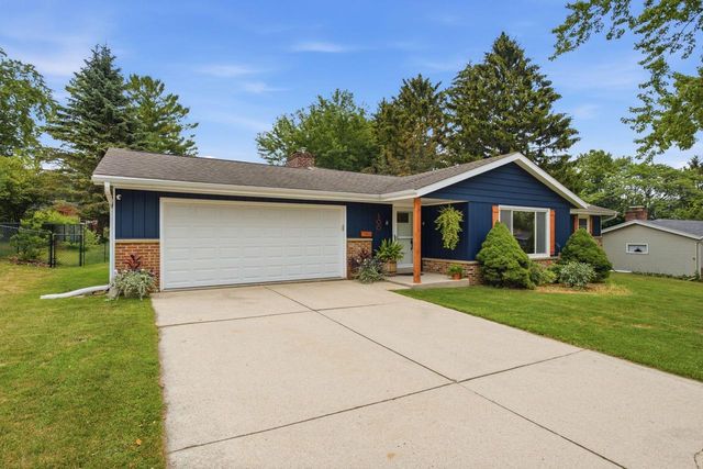 500 Summit DRIVE, Port Washington, WI 53074