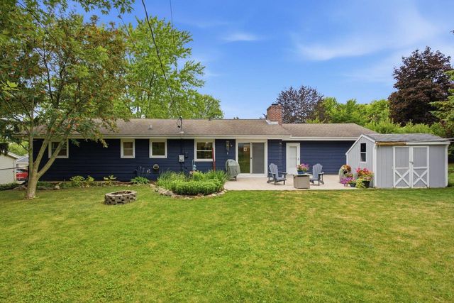 500 Summit DRIVE, Port Washington, WI 53074