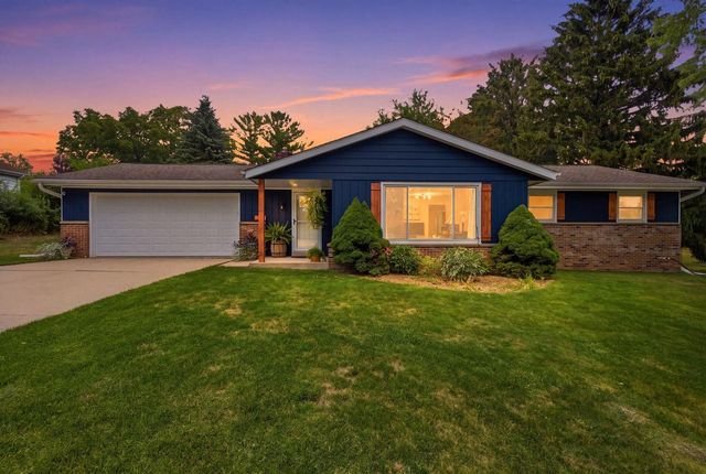 500 Summit DRIVE, Port Washington, WI 53074
