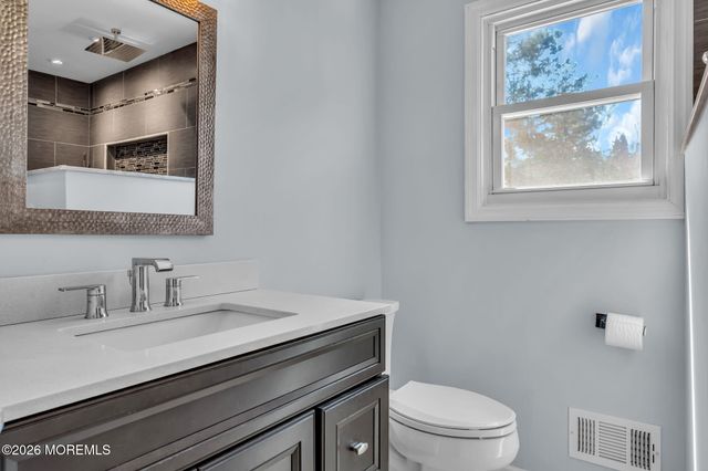 170 Smith Circle, Point Pleasant, NJ 08742
