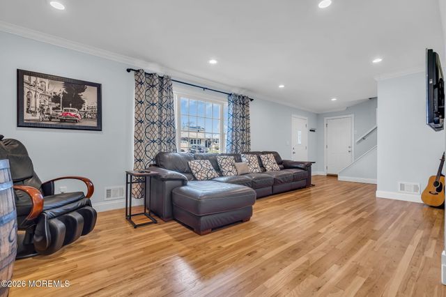 170 Smith Circle, Point Pleasant, NJ 08742