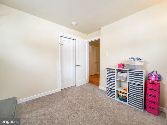 60 CALEDONIA DR, Warminster, PA 18974