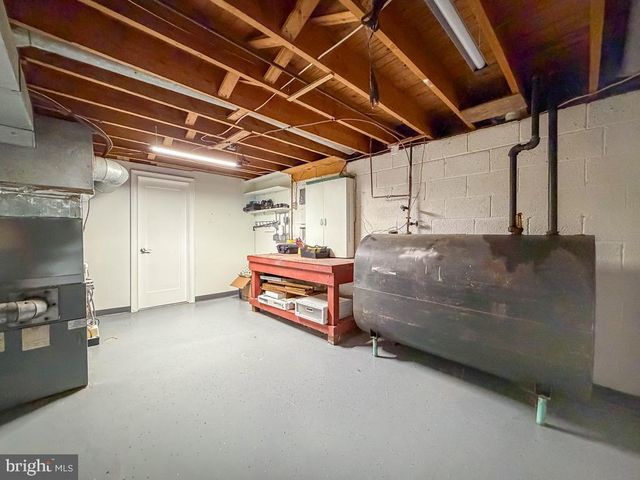 60 CALEDONIA DR, Warminster, PA 18974