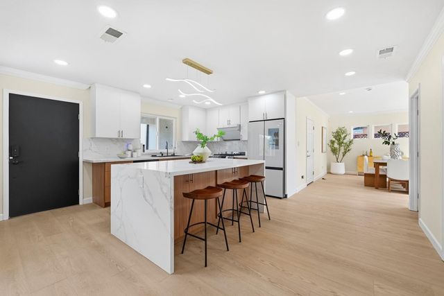 35883 Vinewood Street, Newark, CA 94560