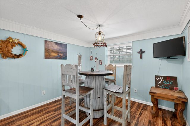 202 Senter Valley Road, Irving, TX 75060