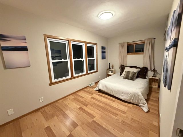 909 N MASON STREET, Appleton, WI 54914