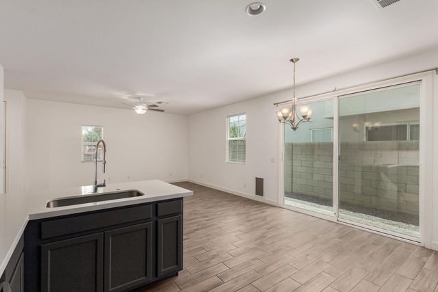 5552 S Dillon, Mesa, AZ 85212