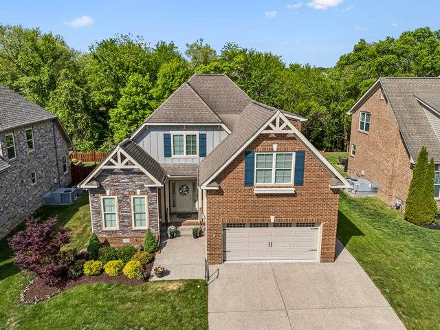 3007 Foust Dr, Spring Hill, TN 37174